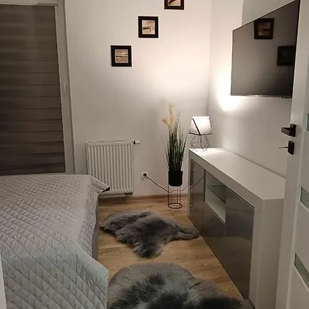 3 Apartment *