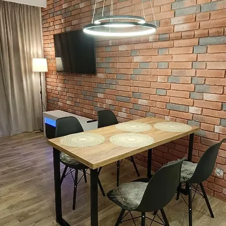 3 Apartment *