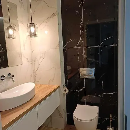 Apartment 3 *